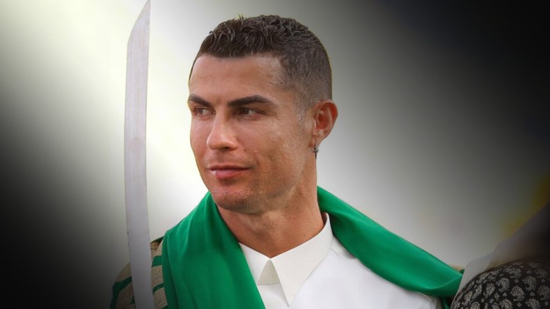 رونالدو يتلقى دعوة لدخول الإسلام في رمضان