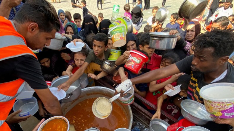 طَحين وحِطّين