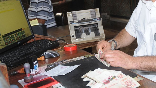 صبّ رواتب مستخدمي قطاع الصحّة قبل عيد الفطر