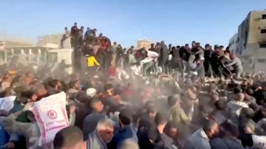 Gaza: Un convoi du Programme alimentaire mondial pillé par «une foule désespérée»