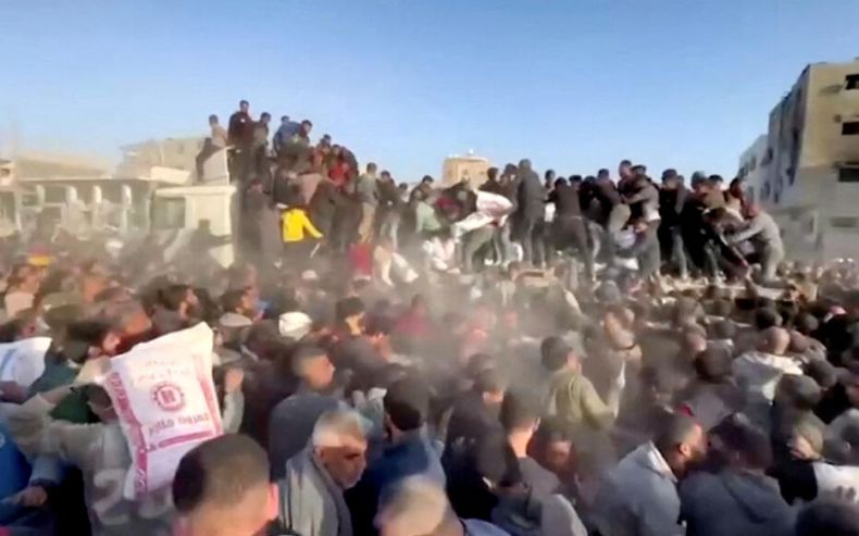 Gaza: Un convoi du Programme alimentaire mondial pillé par «une foule désespérée»