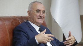 الوضع المالي مُريح وهذا جديد الصرف والبنوك والرقمنة