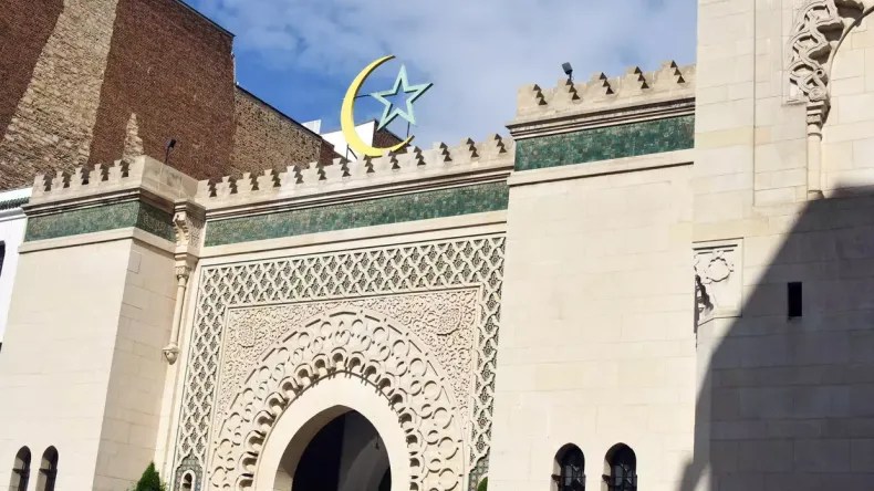 En France, lundi 11 mars est le 1er jour de Ramadhan