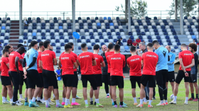 بالصور.. اتحاد العاصمة يجري أول حصة تدريبية بنيجيريا