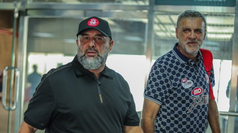 المدرب بن شيخة يُقصي الوداد المغربي