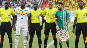 هذا هو حكم مباراة الجزائر وبوليفيا