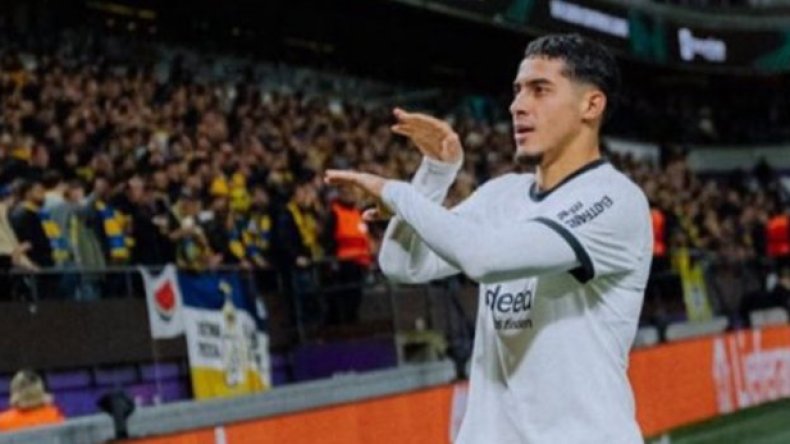 لماذا أخرج مدرب فرانكفورت لاعبه شعيبي مُبكّرا؟