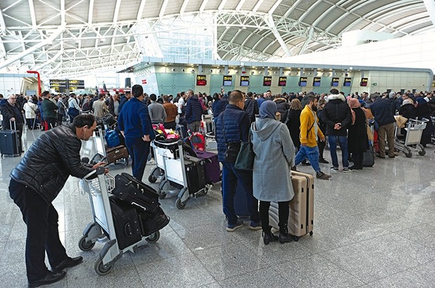 Intensifier les efforts pour réduire le temps d’attente des passagers dans les aéroports