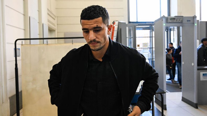 “دفعت الثمن باهظا وأستبعد عودتي للعب في فرنسا مجدّدا”