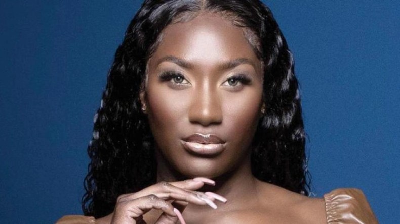 مغنية سمراء في افتتاح الأولمبياد بفرنسا تتعرض للعنصرية!