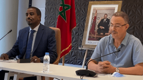 استقالة أحد رموز فساد الكرة الإفريقية المُقرّبين من المغربي لقجع