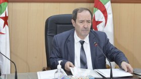 تأجيل خصم الرواتب ولا تمديد في عطلة التلاميذ