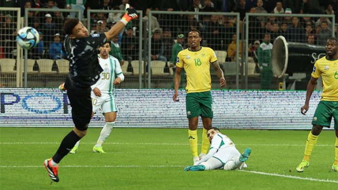 بعض الأطراف كانت تريد استبعادي نهائيا من المنتخب.. وردي كان فوق الميدان