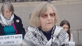 بالفيديو.. هذا ما فعلته نساء بريطانيات أمام برلمان بلادهن تضامنا مع الغزاويات!