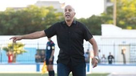 إيقاف مدرّب نجم مقرة