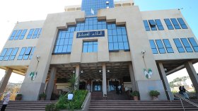 نجل بن فليس وإطارات “الجوية الجزائرية” أمام القضاء