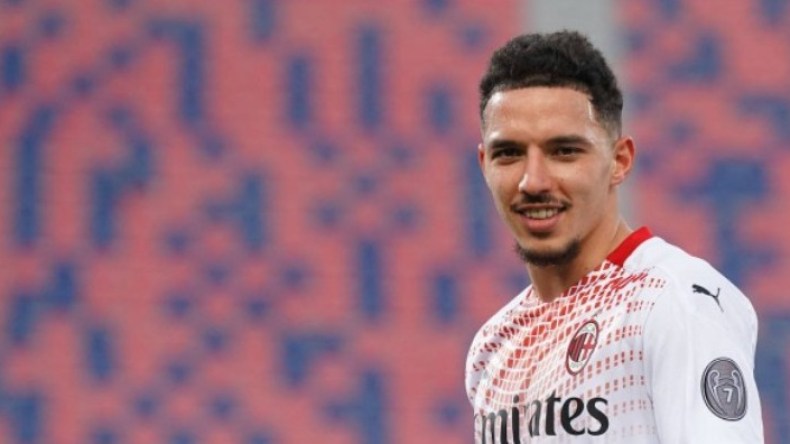 بن ناصر مطلوب وإدارة الميلان تشترط استلام 50 مليون أورو