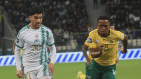 بِالفيديو: أجواء مباراة الجزائر وجنوب إفريقيا