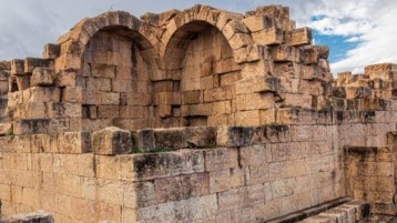 الراحل علي سلطاني.. أحد أهمّ مكتشفي الآثار بتبسّة