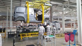 “ستيلانتيس” تجتمع بمناولين محليين وأجانب في 16 أفريل