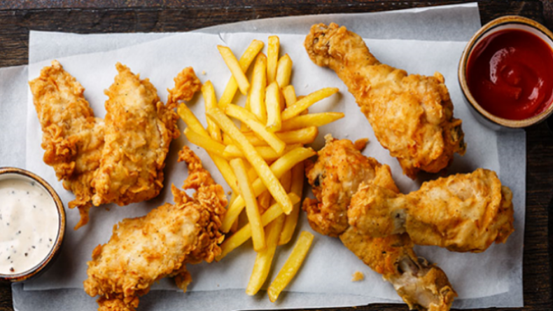 4 طرق لتخفيف خطر الأطعمة المقلية