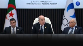 رئيس الجمهورية عبد المجيد تبون يعلن المصادقة بالإجماع على إعلان الجزائر