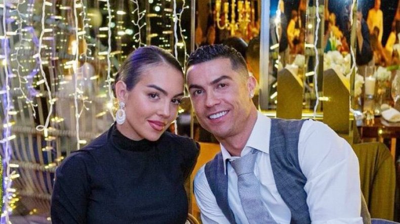 بعد تداول دعوة زفاف جورجينا ورونالدو.. هذا ماحصل في التاريخ المرتقب!