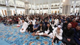 جامع الجزائر يجمع الجزائريين في رمضان