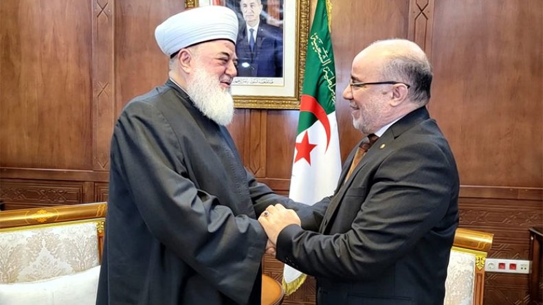 الجزائر تعرف نهضة علمية وتطورا حضاريّا