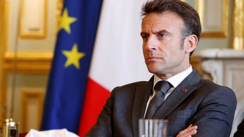 مبادرات ماكرون مكررة وفارغة من قيم مسؤولية الدولة