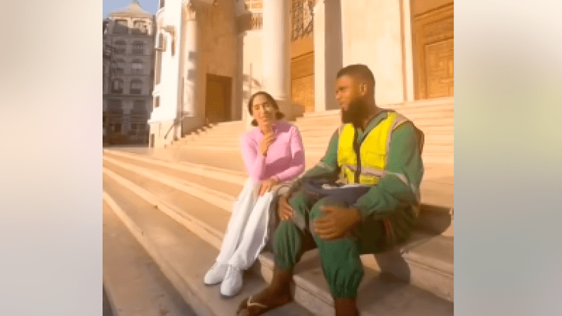 مايا رجيل تلتقي عامل النظافة الذي كان يبحث عنها وهذا ما طلبه!