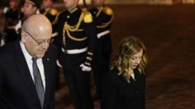 بالفيديو.. موقف محرج لرئيس الوزراء اللبناني أثناء استقباله نظيرته الإيطالية!