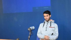 طالب بجامعة الأغواط يبتكر نظاما آليا لإخماد حرائق السيارات