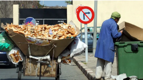 لهذا يقوم الجزائريون بتبذير الخبز؟