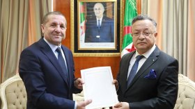 هذه امتيازات الأساتذة الجامعيين والباحثين الدائمين والاستشفائيين