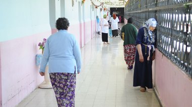 Algeria: 6 Years in Prison for Throwing Elderly Parents into Nursing Home