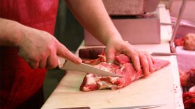 محتالون يسوّقون لحوما غير صالحة للاستهلاك