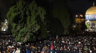 90 000 Palestiniens accomplissent la prière des Tarawih à la mosquée Al-Aqsa