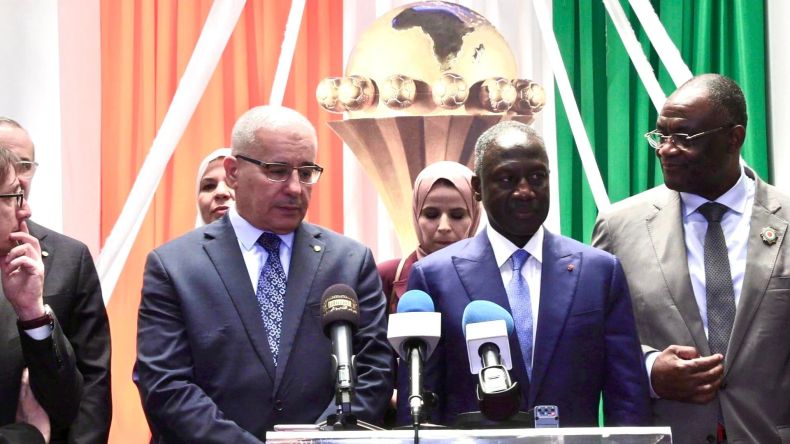 بوغالي يدعو من أبيدجان إلى نظام عالمي جديد