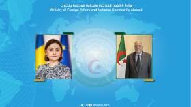 عطاف يتحادث مع نظيرته الرومانية حول الأوضاع في الساحل الصحراوي