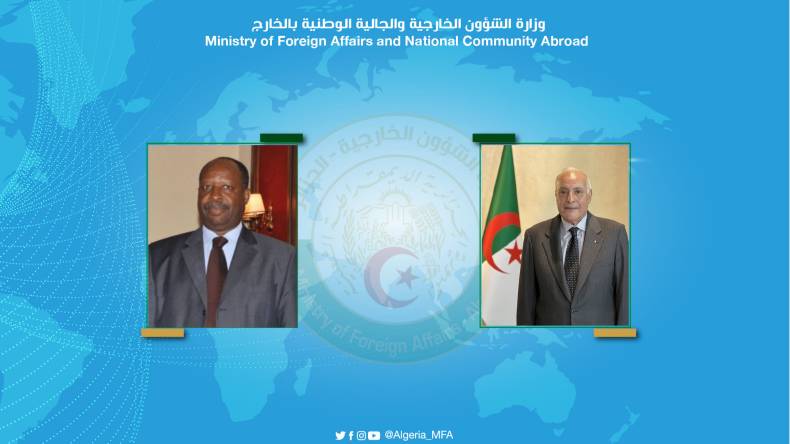 عطاف يتباحث التطورات في الساحل مع ممثل الأمين العام للأمم المتحدة