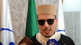 إذاعة الجزائر تسجّل المصحف الكامل بصوت القارئ محمد إرشاد مريبعي (فيديو)