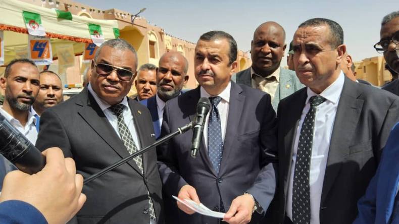 وزير الطاقة يكشف عدد المحيطات الفلاحية الموصولة بالكهرباء