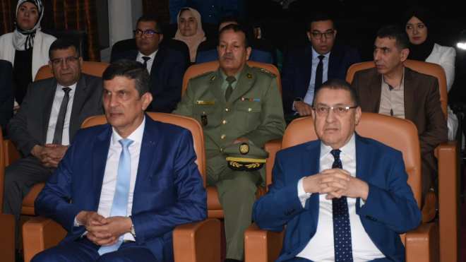 وزير الداخلية يزور مقر قيادة الأمن الوطني