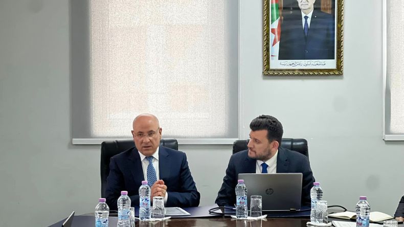 وزارة التجارة تبحث تسهيل إنشاء الشركات في الجزائر