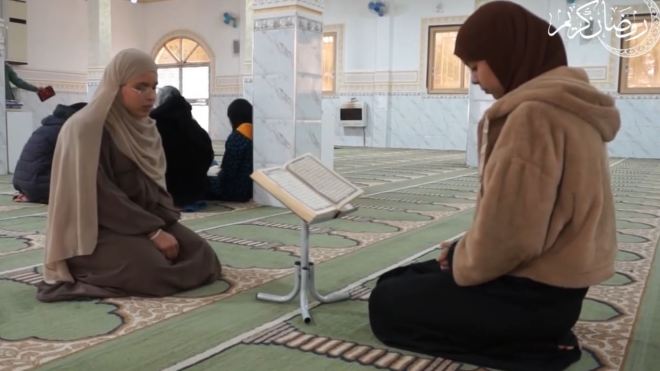 هبة الرحمان.. طفلة تحدت الصعاب لحفظ القرآن الكريم