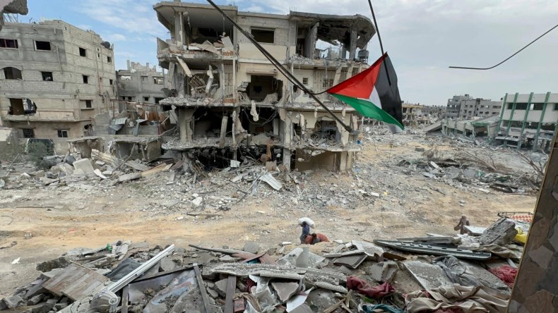 الأمم المتحدة: هناك 37 مليون طن من الأنقاض في غـ زة وإزالتها قد تستغرق 14 عاماً