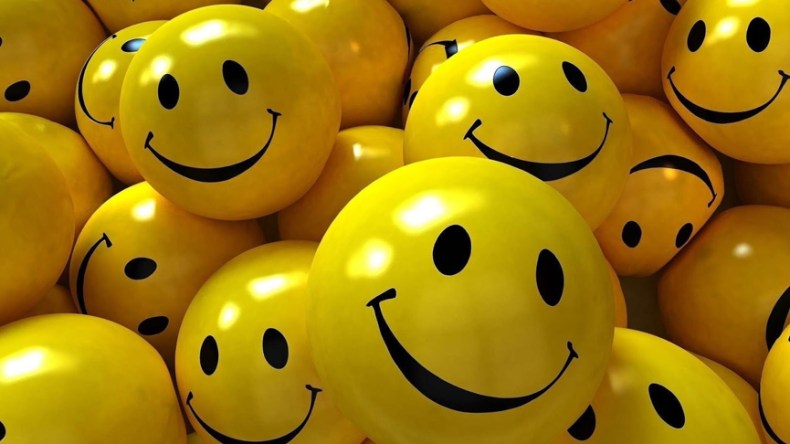 السّعادة في إسعاد الآخرين