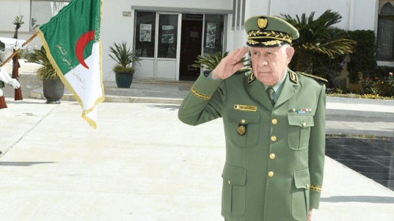 الفريق أول شنقريحة يوصي بتشديد الخناق على نشاطات التهريب والجريمة المنظمة