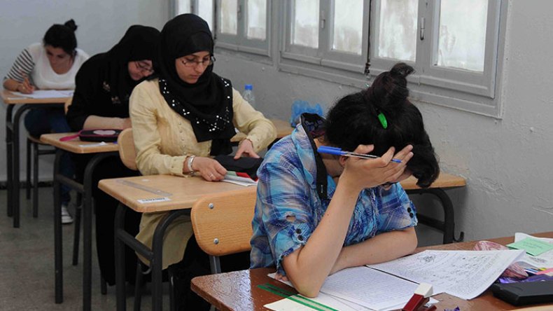 4 أسابيع تأخرا في دروس أقسام البكالوريا